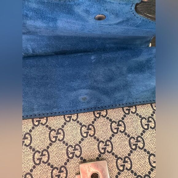 Gucci GG Supreme Monogram Blooms Mini Dionysus - Picture 15 of 15